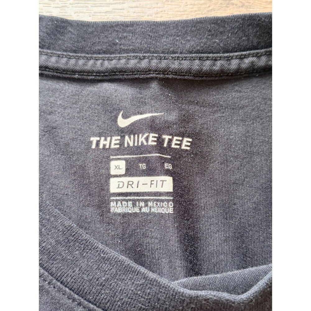 Nike Dri-FIT Kyrie Irving "Friends" Logo Graphic Tee (XL) - Picture 3 of 8